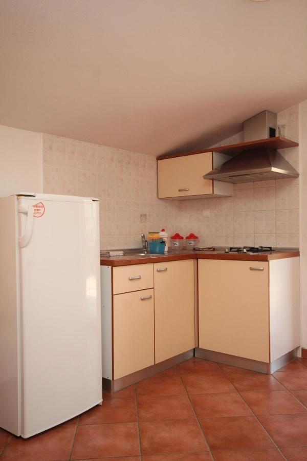 Apartments With A Parking Space Umag - 7039 Exterior foto